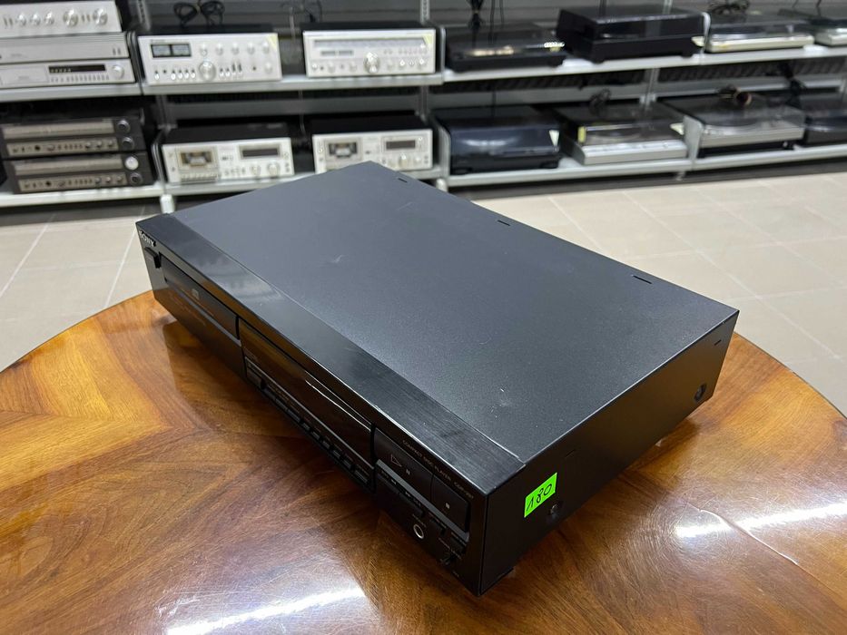 Odtwarzacz płyt CD Sony CDP-297 Audio Room