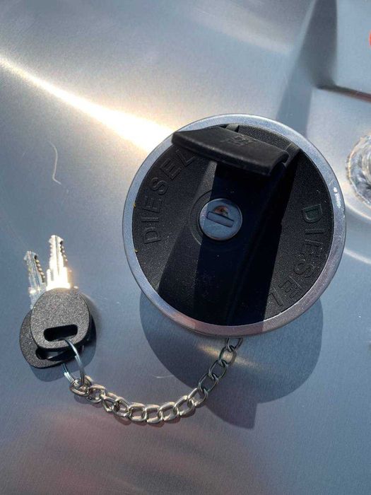 Паливні баки для тягачів Mercedes/Мерседес Якість Надійність Доставка