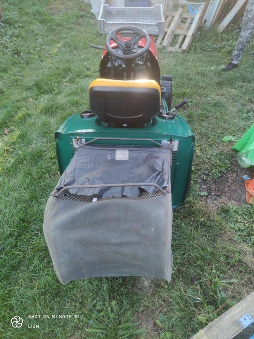 Traktorek kosiarka do trawy jak na zdjęciach