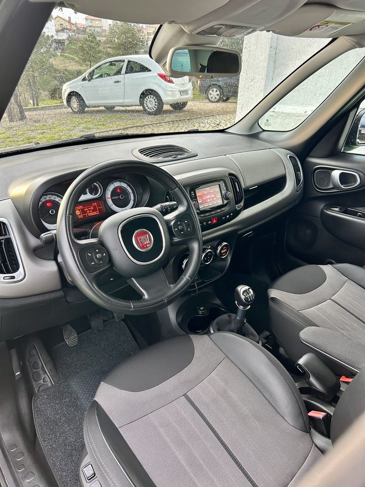 Fiat 500L 1.6 Multijet 7 lug NACIONAL