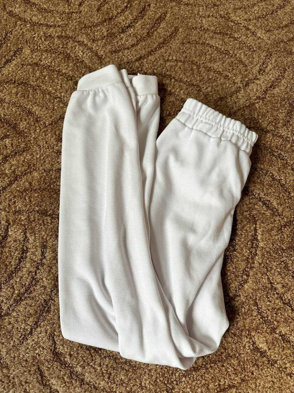 Женские спортивные штаны, белые