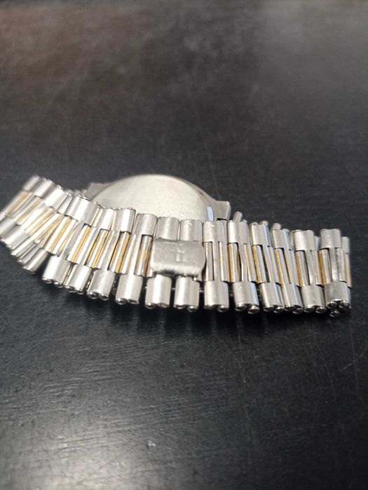 Sprzedam kwarcowy używany Niemiecki zegarek  "PRATINA" cena 60 zł