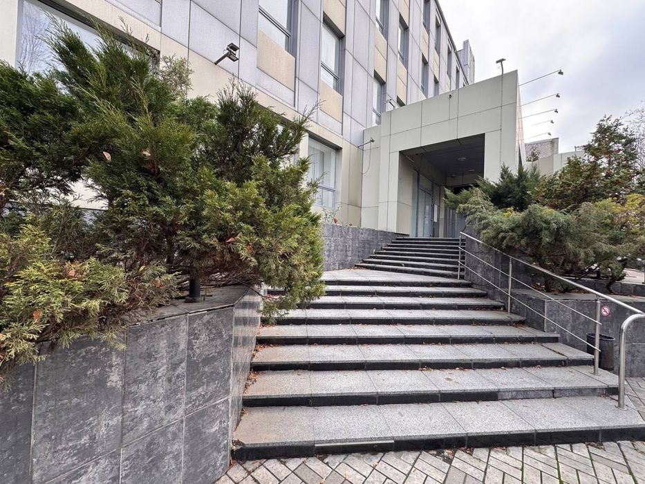 Продаж готового бізнесу пр-т О. Поля