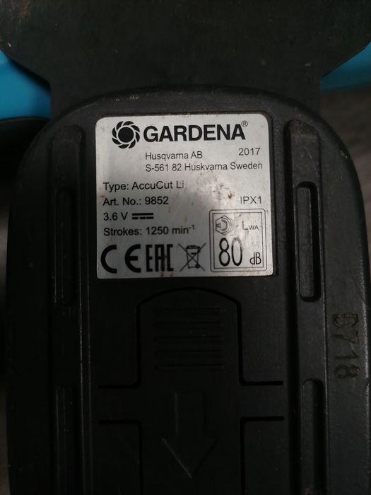 Zestaw gardena podkaszarka i nożyce akumulatorowe do trawy