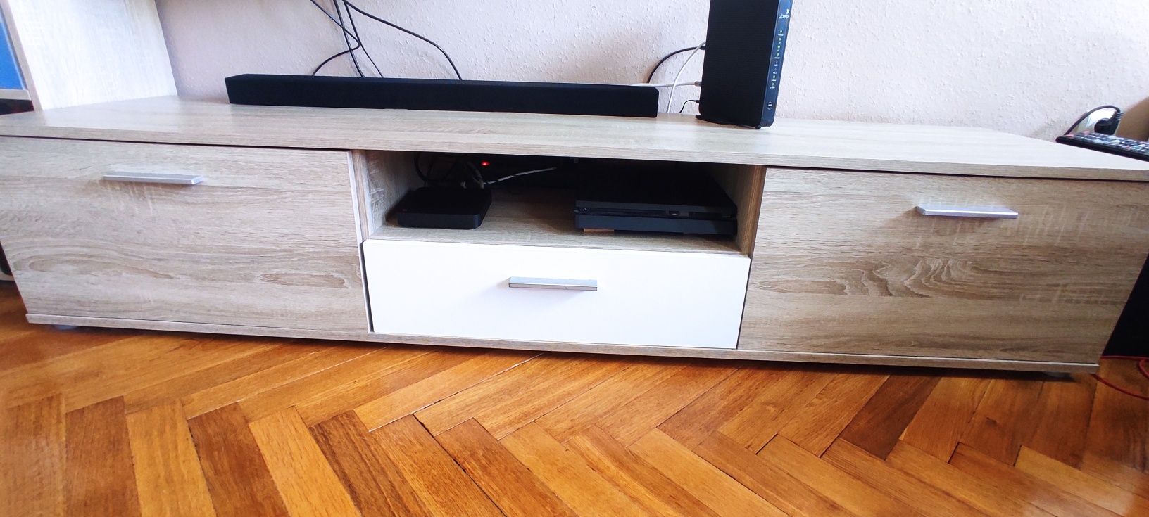 Szafka pod telewizor
