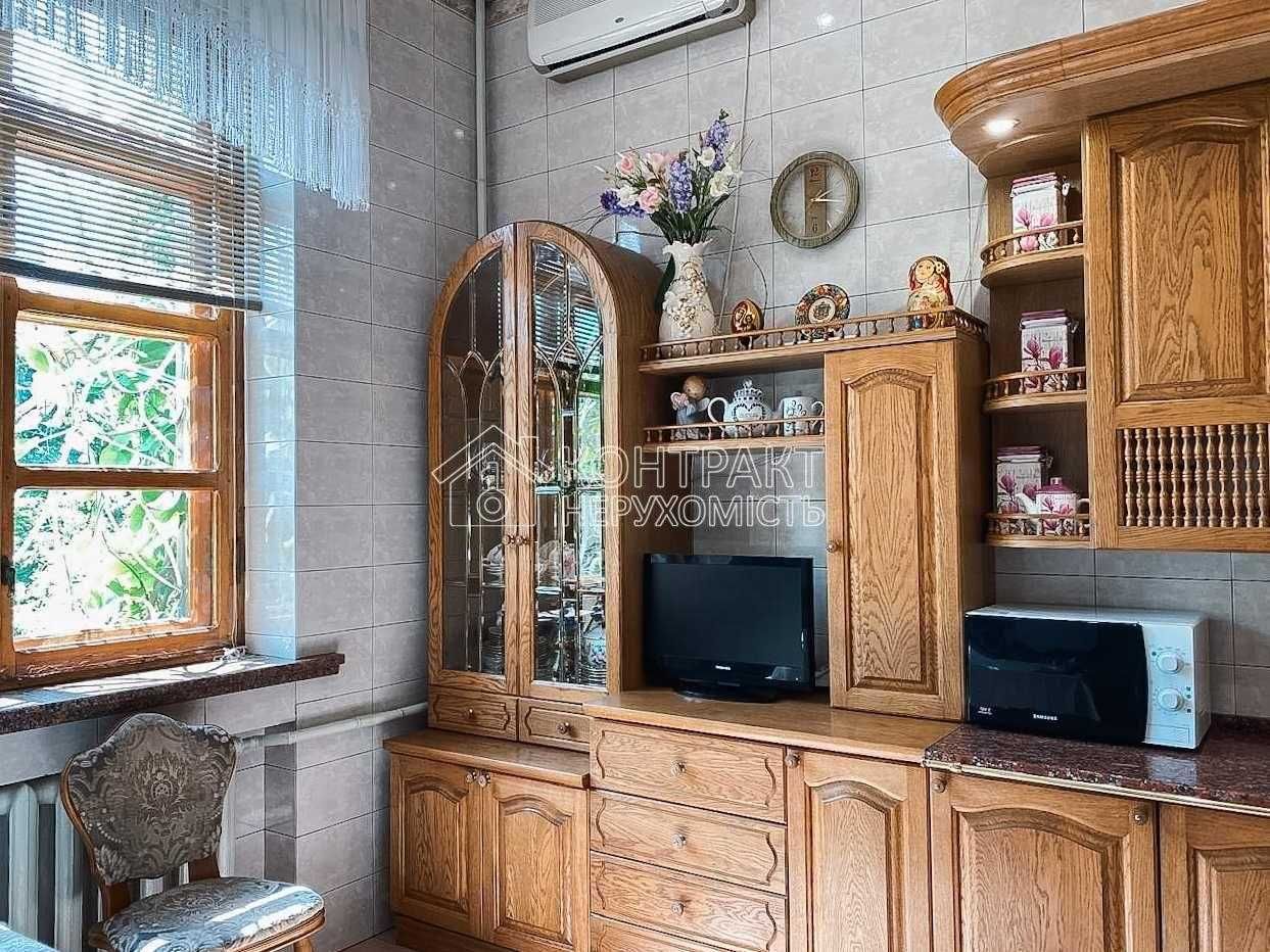 Продаж шикарного великого будинку. Нові будінки.