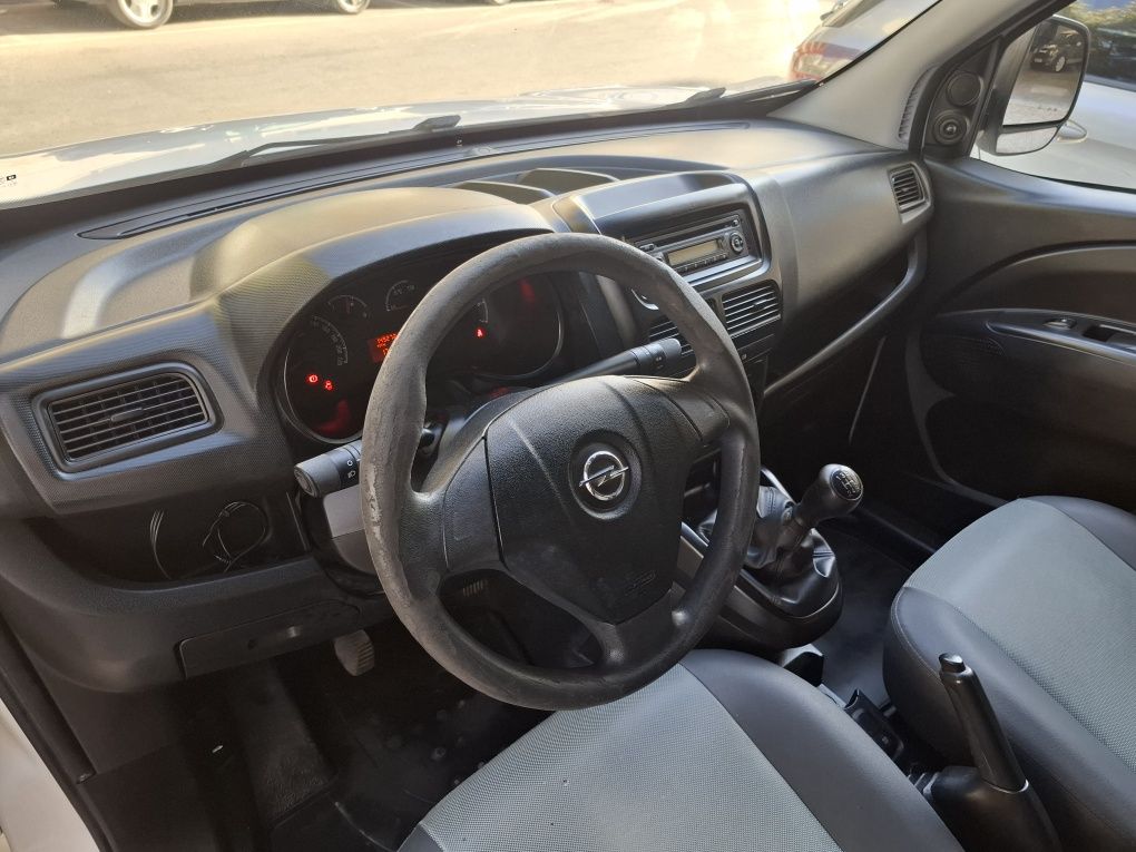 Opel Combo 1.3cdti com IVA