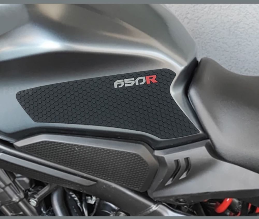 Proteção de depósito Honda CB650R