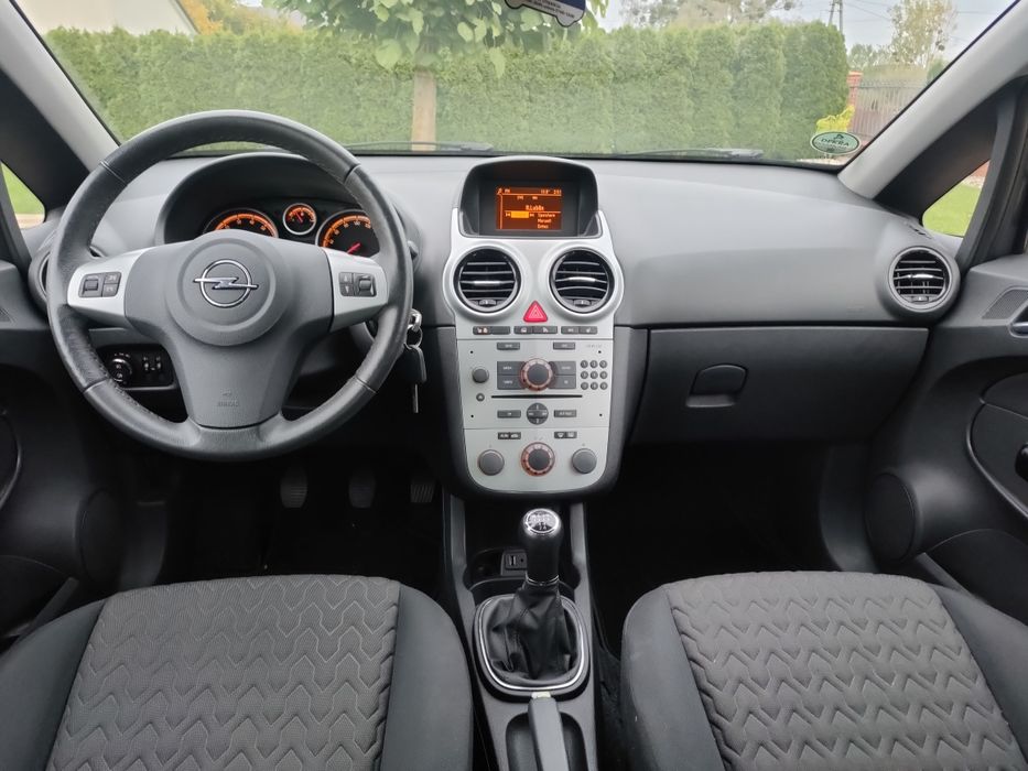 Opel Corsa 1,4 Benzyna Z Niemiec Opłacony Super Stan