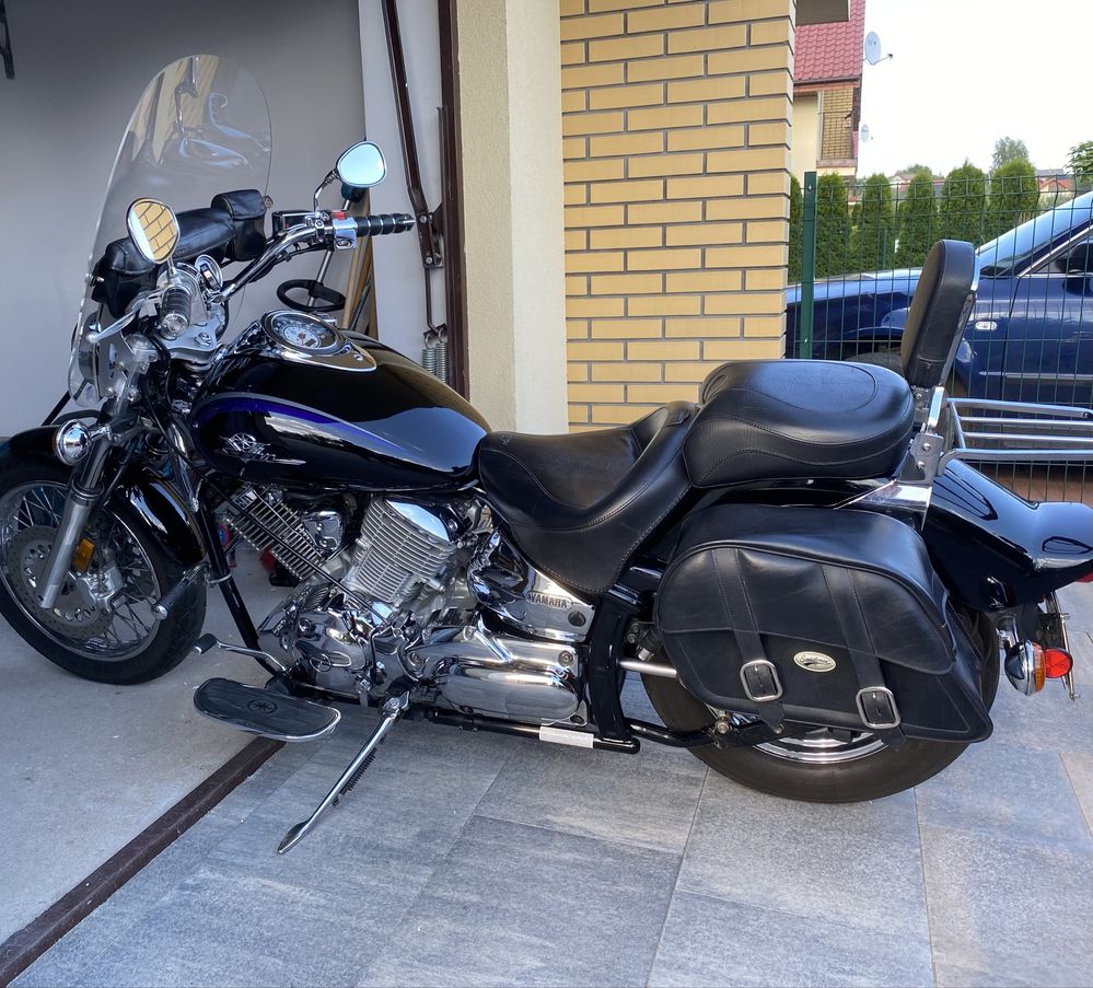 Yamaha VStar XVS1100 Custom