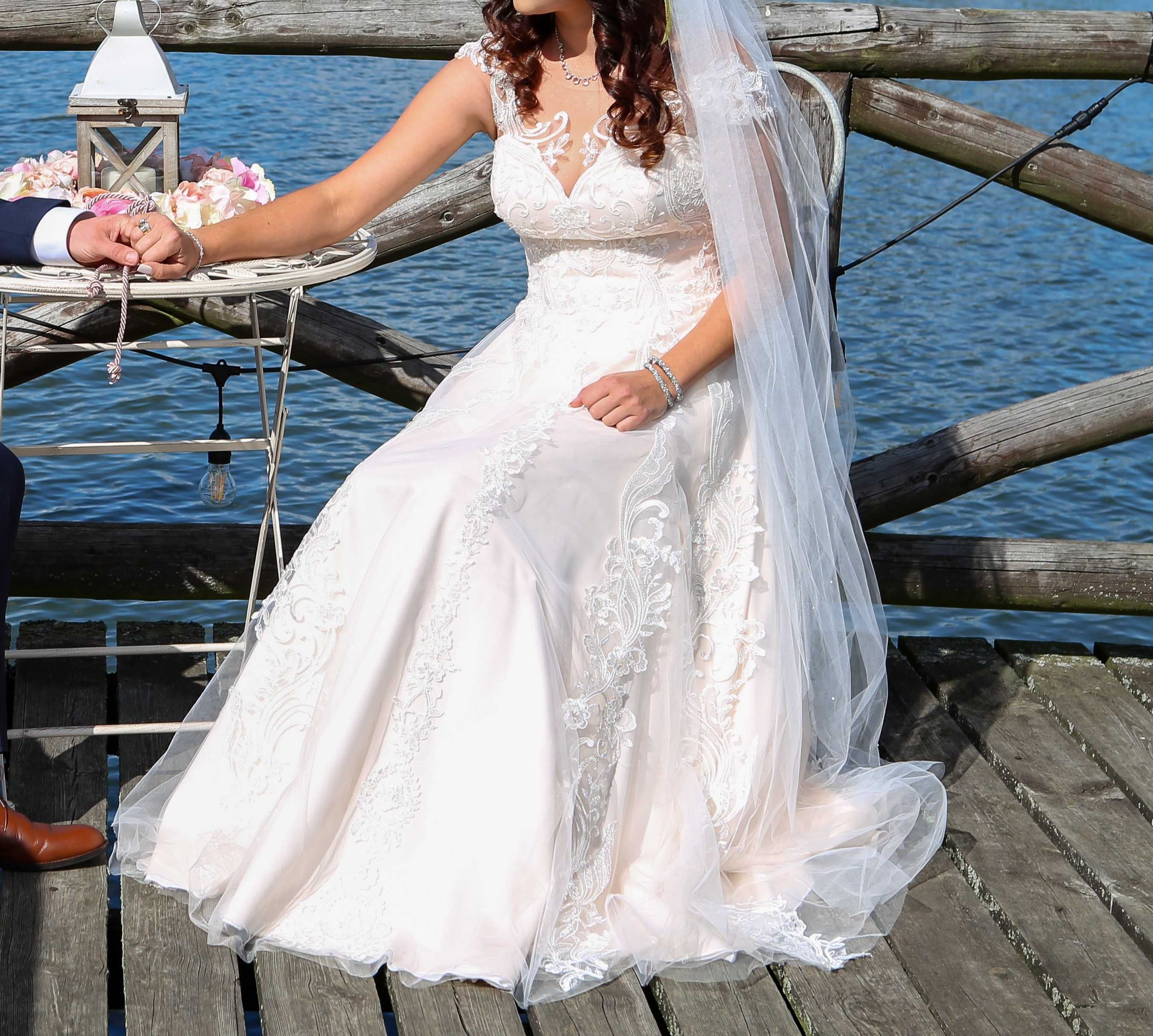 Suknia ślubna typu BEYONCE koloru Ivary