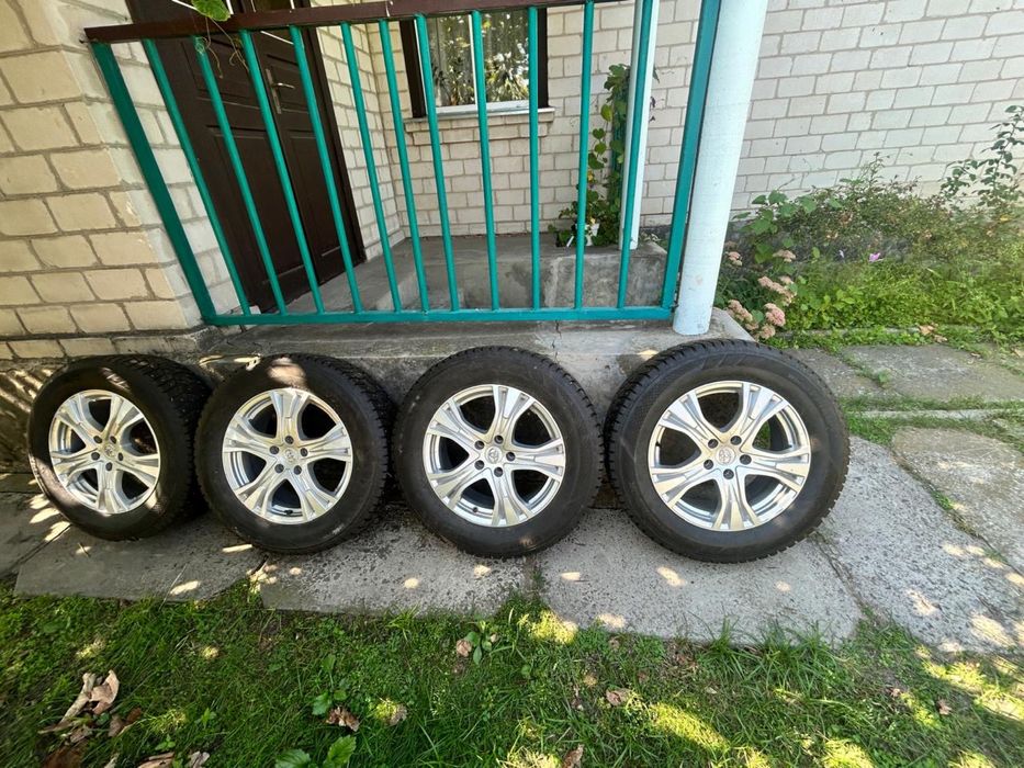 Продам зимову шину резину гуму на дисках Hankook Winter i*pike x R17