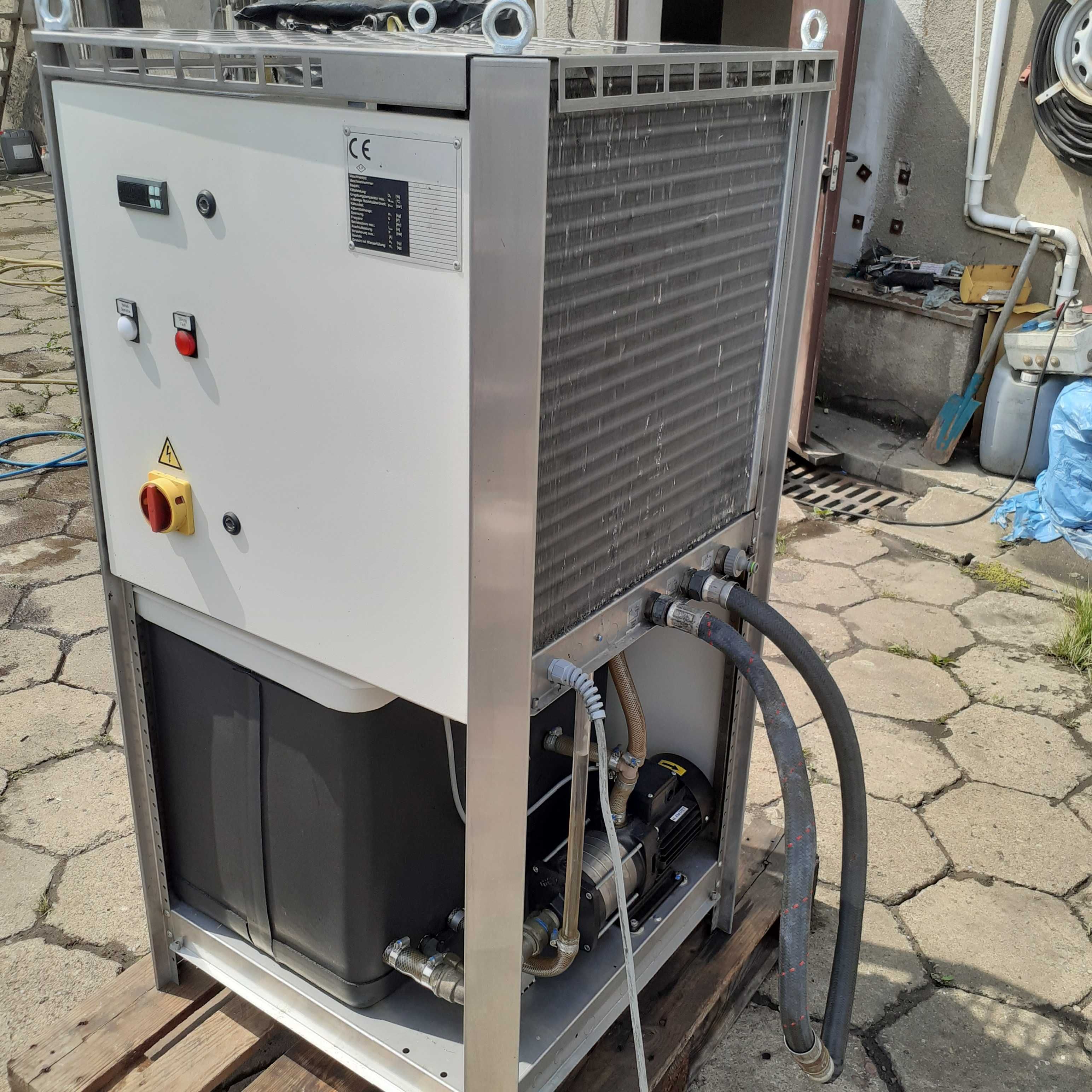 HYFRA chiller 13 kW z modułem hydraulicznym