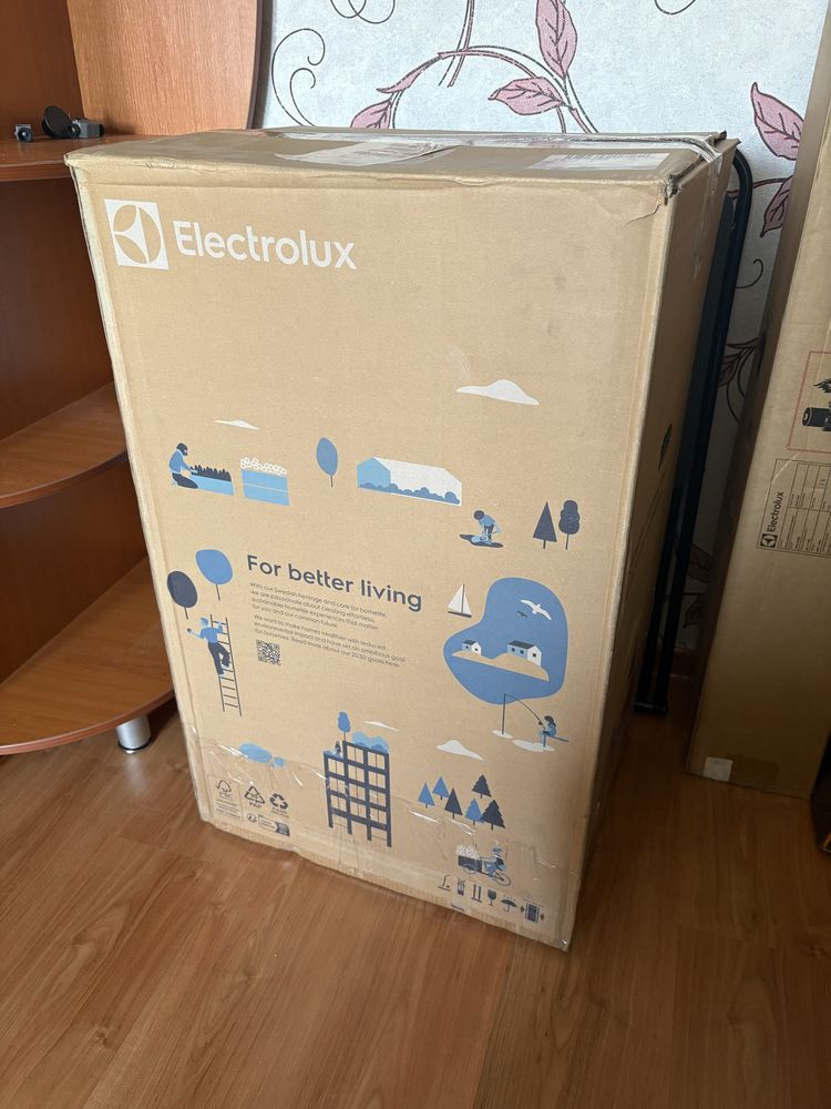 Мобільний кондиціонер зі фреоном ELECTROLUX EXP34U339HW