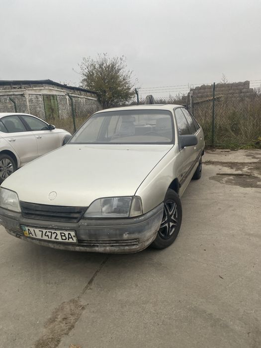 Опель омега 1988року