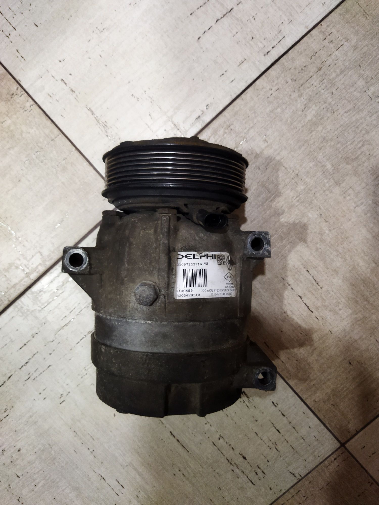 8200678510 компресор кондиціонера Renault Traffic 2,5