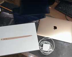 Macbook air 2019 i5/8/128 gold 140 циклов