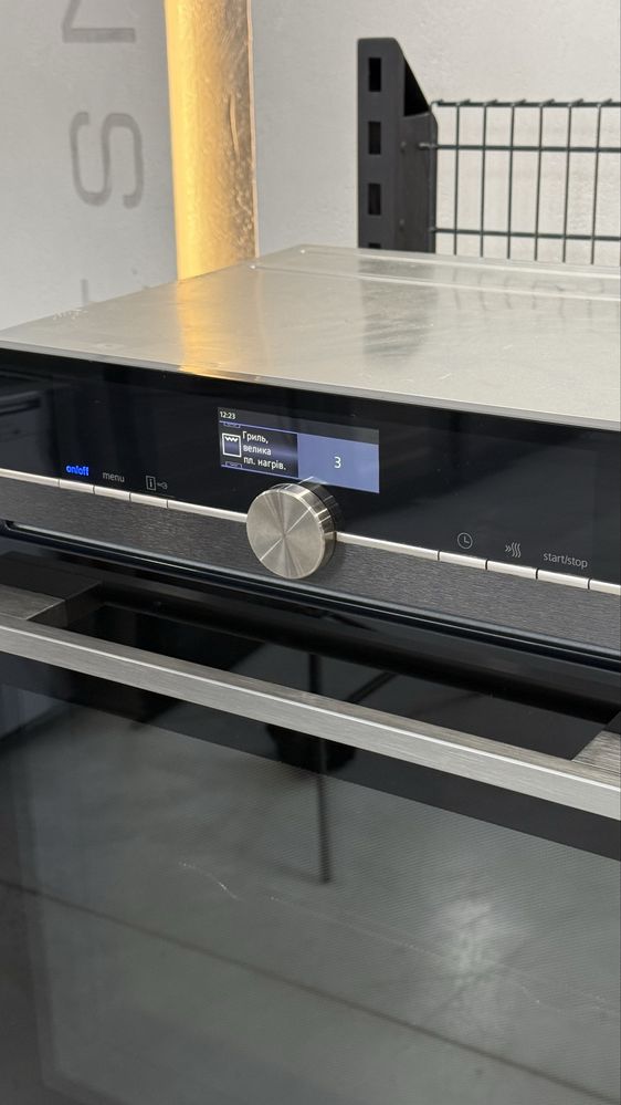 Духовка з мікрохвильовкою Siemens HM 876G2B6. Studio Line