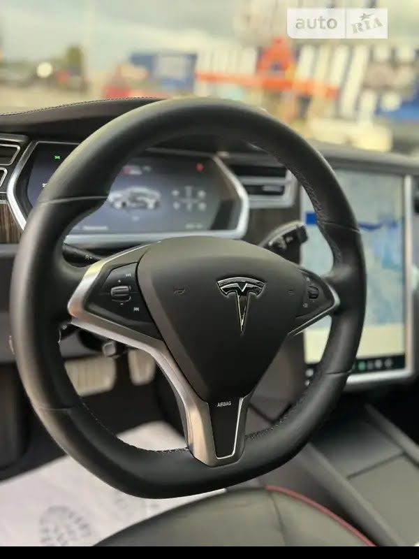 Tesla model S 2014 P85+
