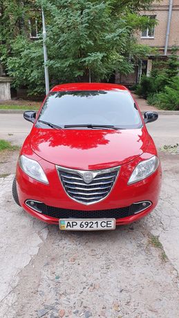 Lancia Ypsilon 2012