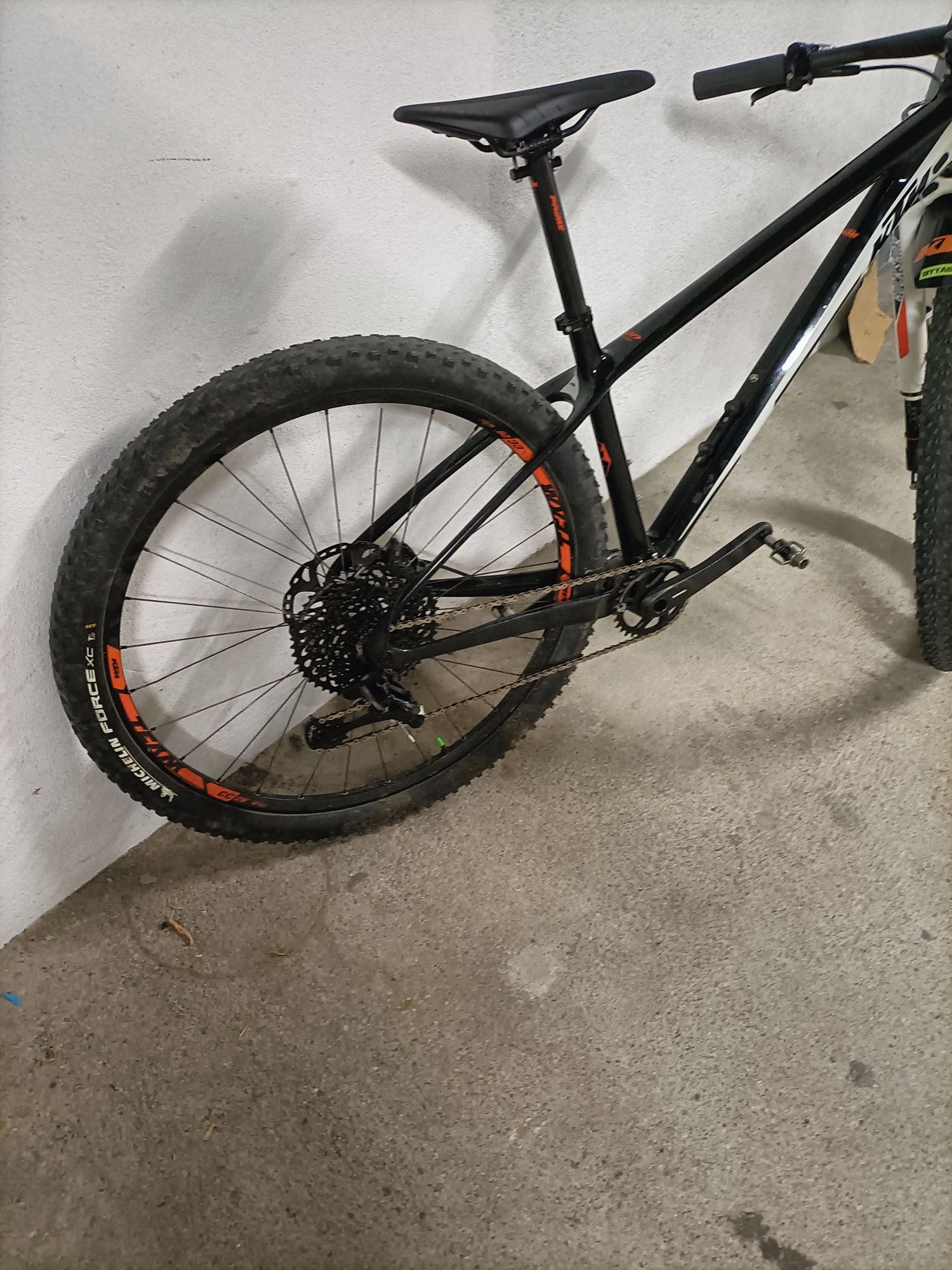 KTM myroon prime