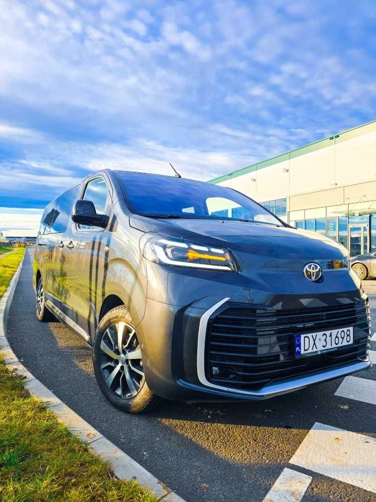 Wynajem Busów Osobowych