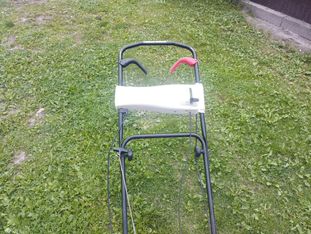 Obudowa laweta kosiarki z napędem silnik Briggs