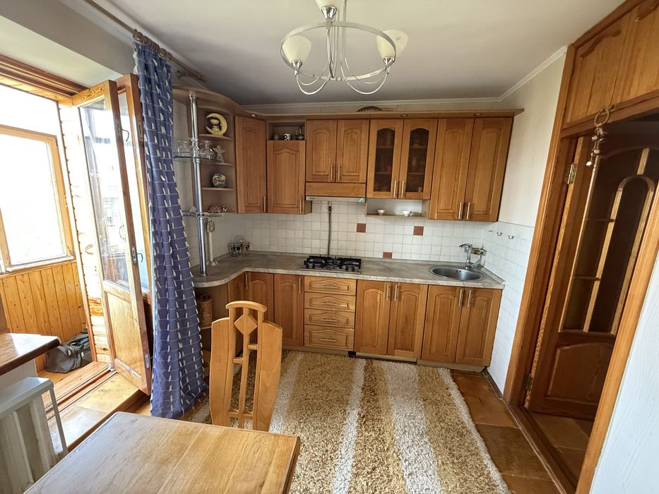 Продаю 2х кімнатну квартиру в ценральному районі міста