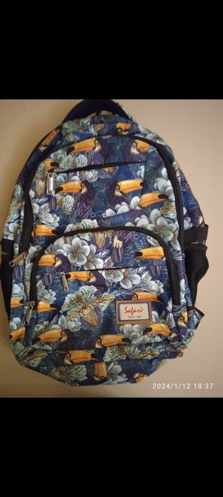 Школьный рюкзак,почти новый 800+Дорожный чемоданы