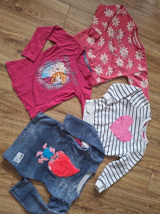 Bluzki sweterki 116/122.        /118/