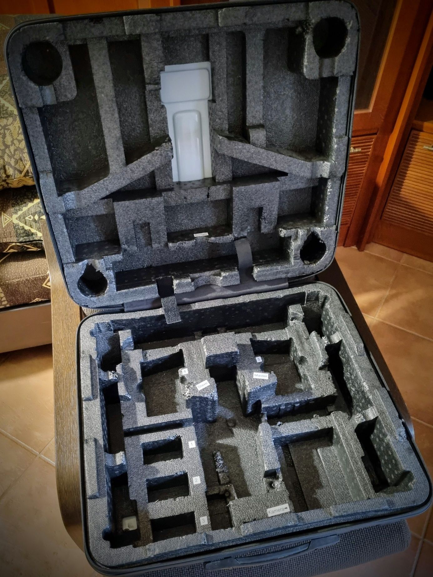 Walizka DJI Inspire 1 - sprawny zamek