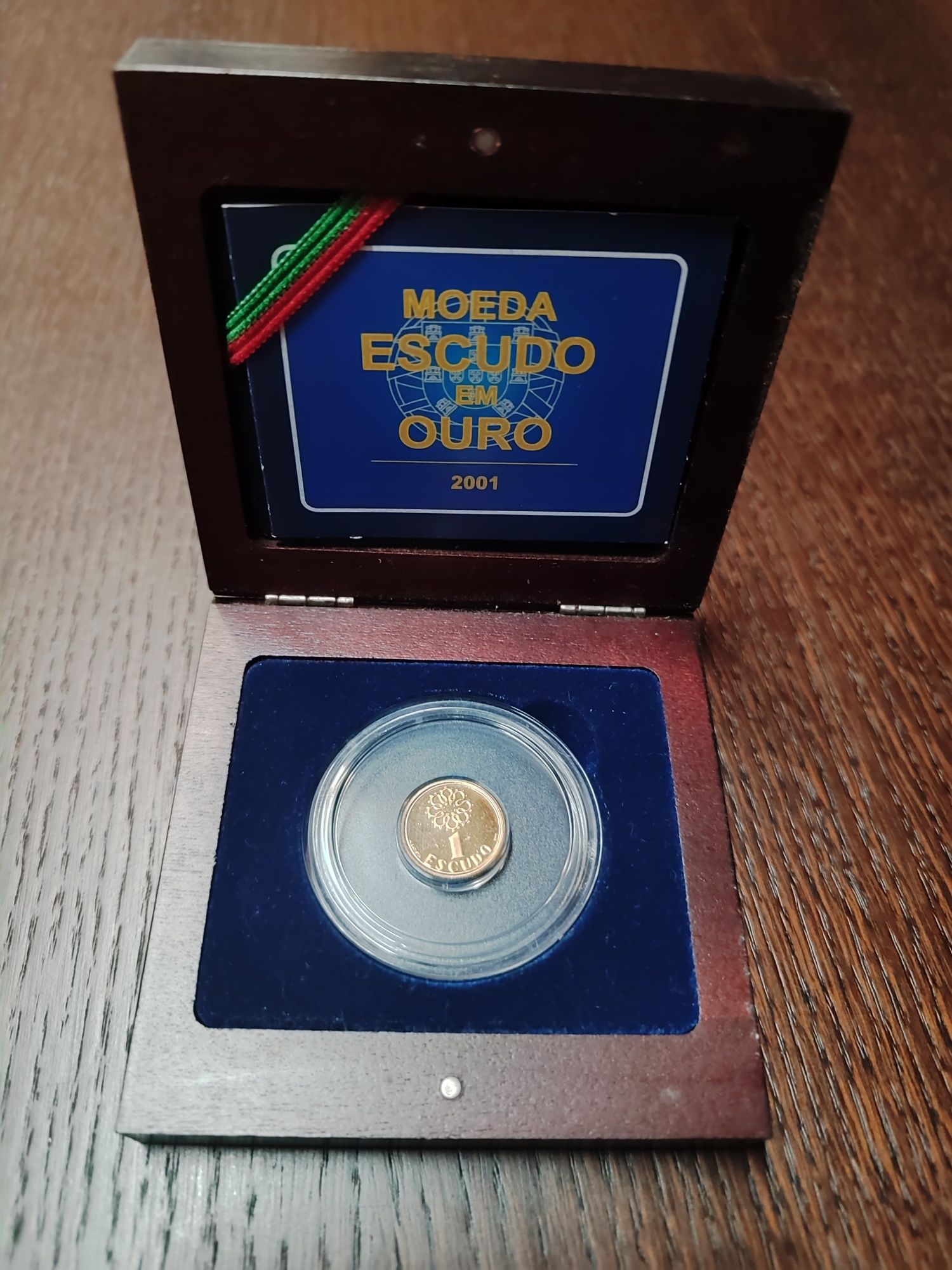 1 Escudo em Ouro