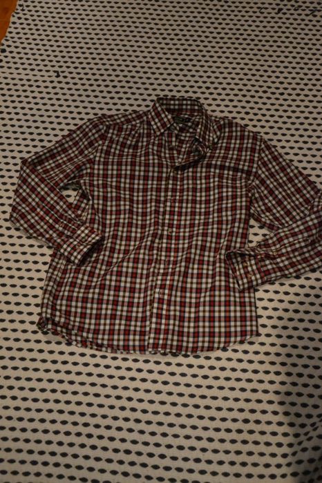Camisas de marca, padrão xadrez, baratas!