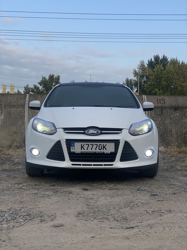 Ford Focus 3 дорестаіл 1.6 бензин офіційний