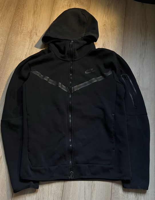 Оригінальний nike tech fleece S розмір