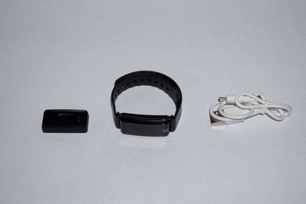 Opaska monitorująca aktywność Huawei.