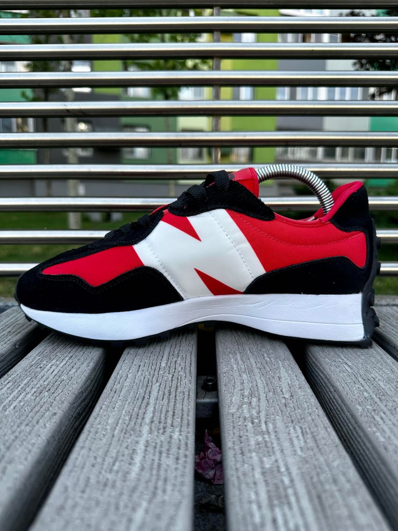 New Balance 327 замша, текстиль