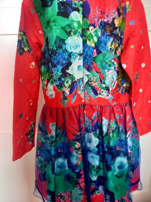 Elegancka sukienka kwiaty r. 122