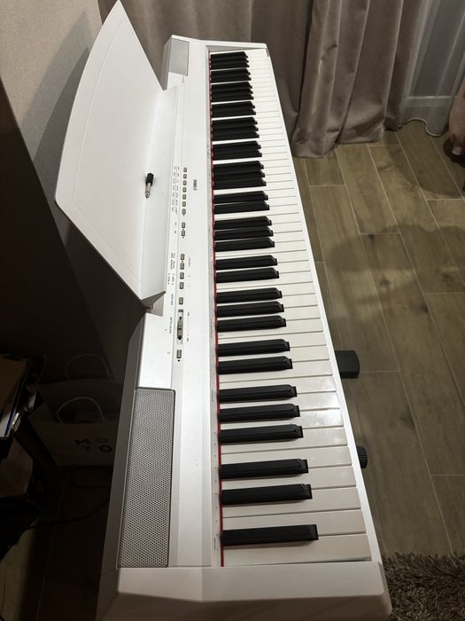 Yamaha P-115WH Digital piano Цифрове фортепіано Синтезатор