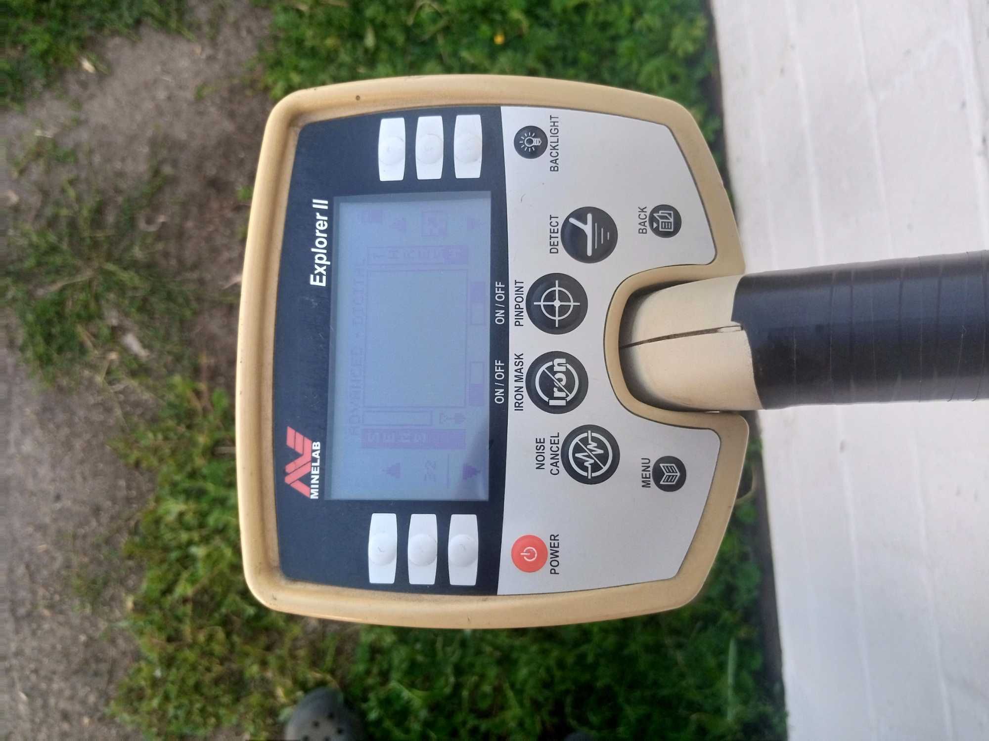 металошукач Minelab Explorer II