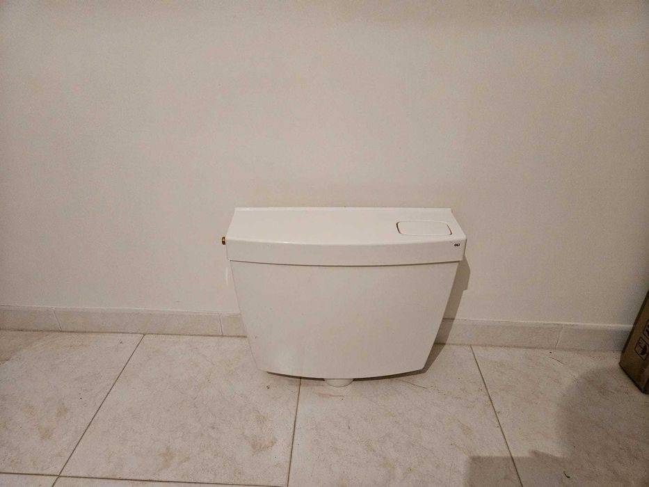 sanita com autoclismo + bidé