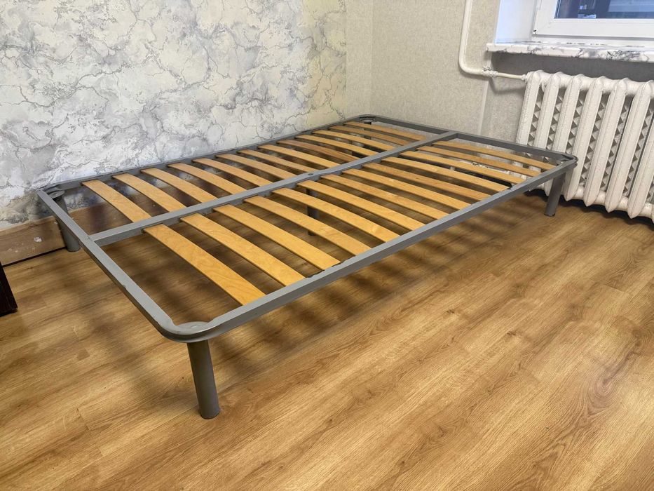 Каркас Ліжко 140х200 см з ламелями Кровать с матрасом Двомісне