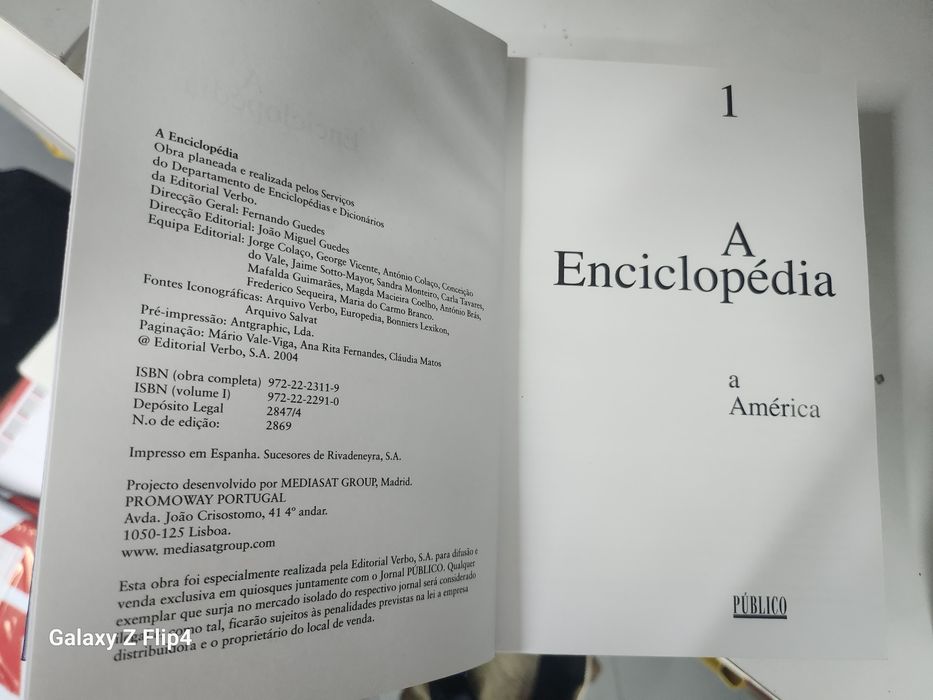 Vários livros de diversos temas.