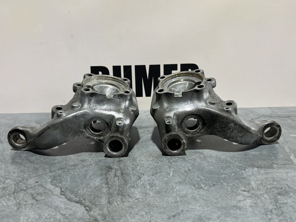 Поворотний Кулак Передній БМВ Е39 М62 V8 3.5 4.4 Цапфа Права Ліва BMW