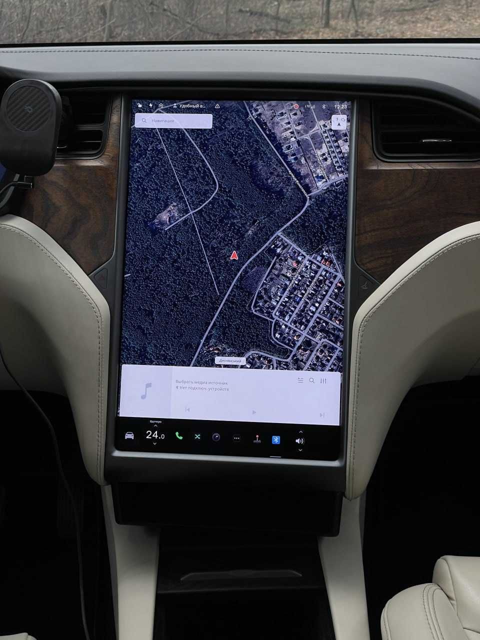 Tesla Model X 2020