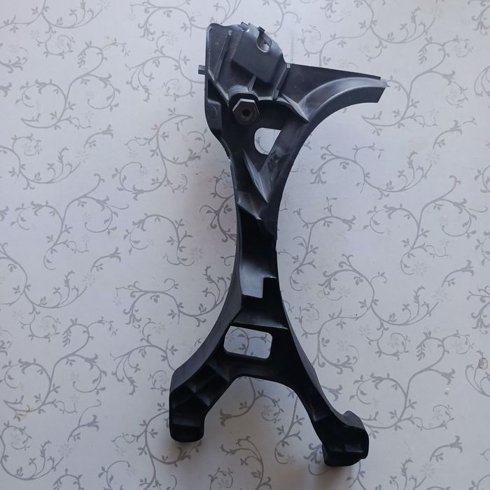 Ślizg mocowanie lampy przedniej Mercedes. E klasa w211