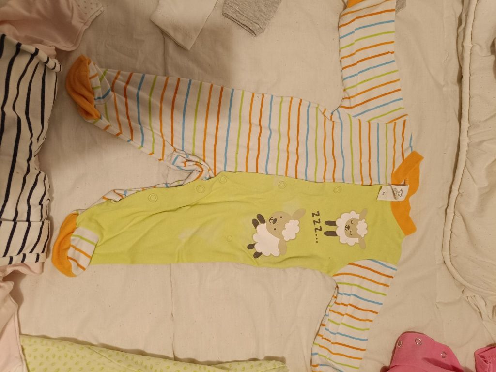 Babygrows de algodão tamanhos 50 (2), 56 (3) 62(3)