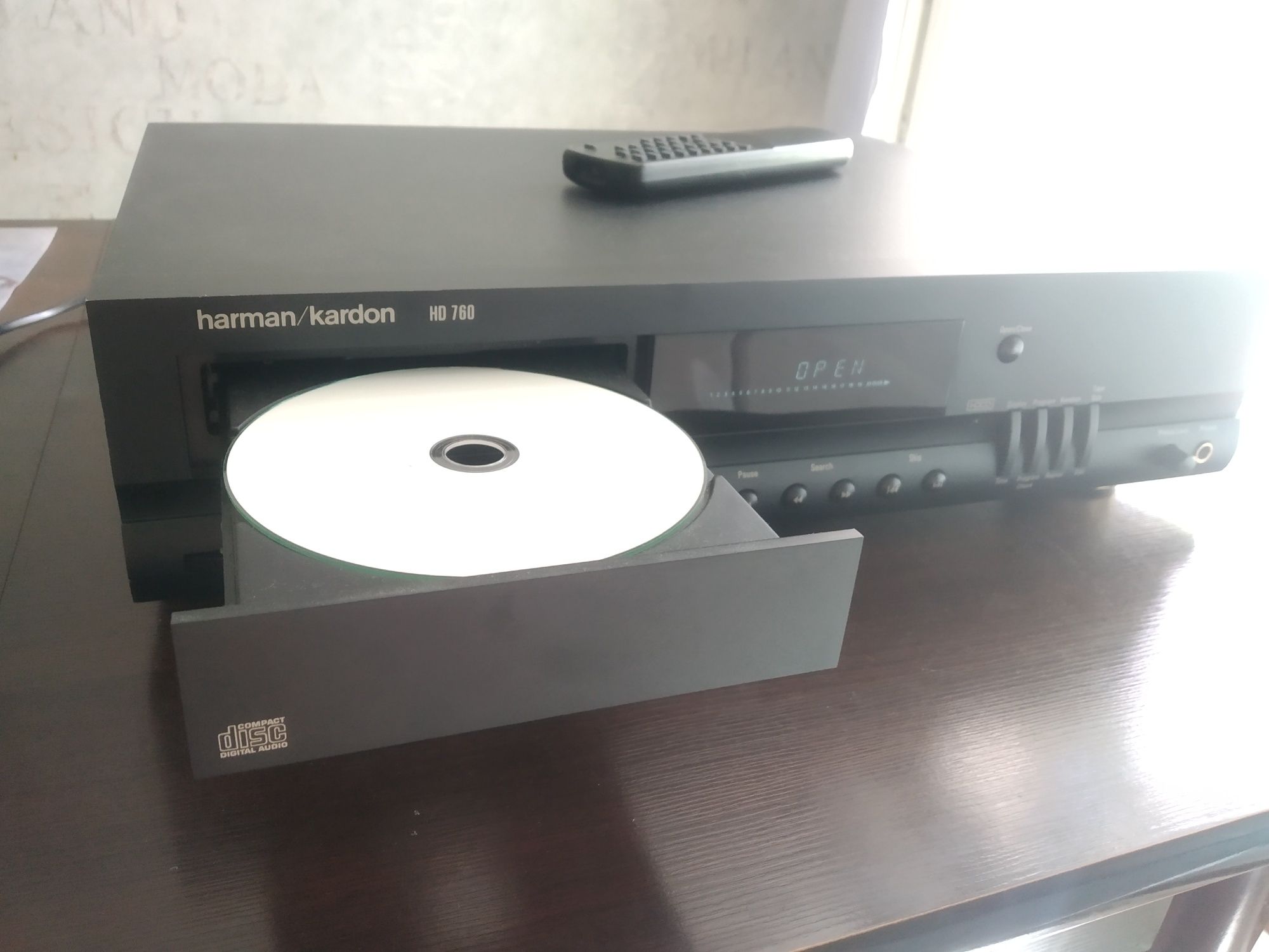 Програвач Harman Kardon HD 760