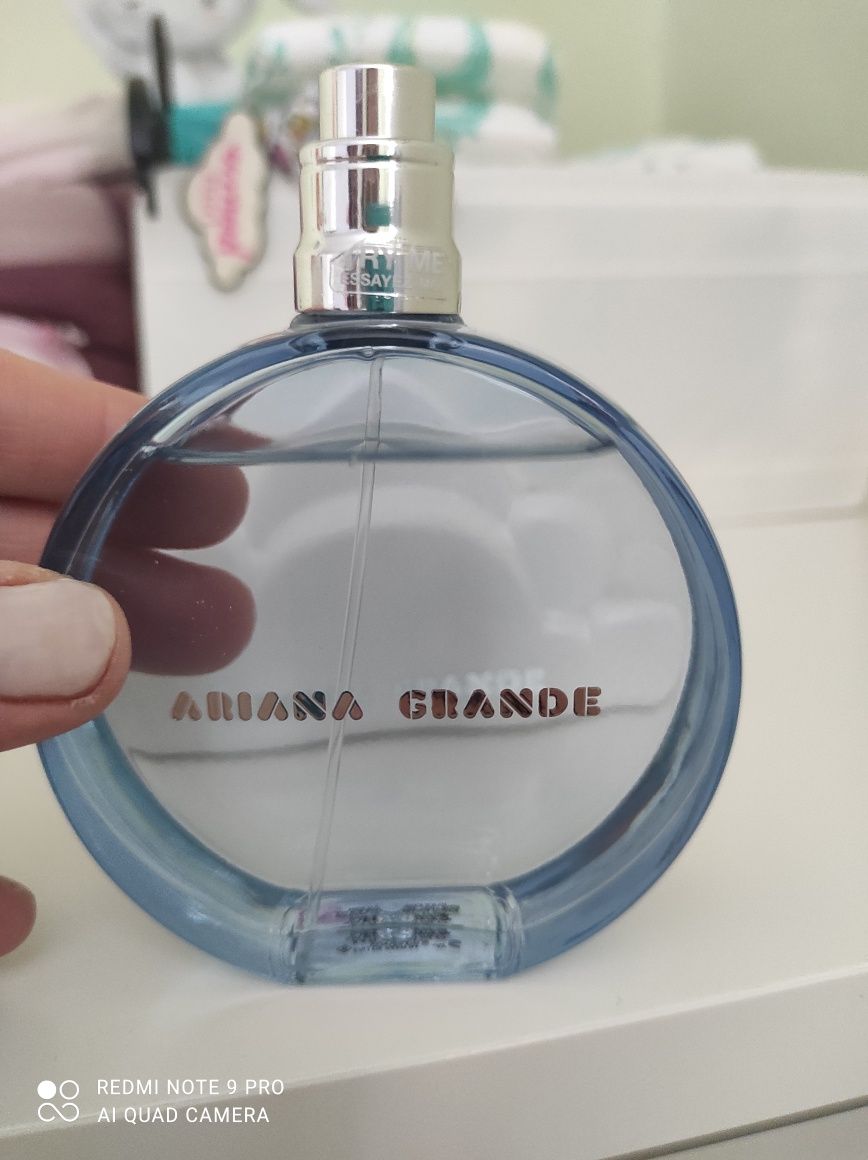Perfumy Ariana grande używane , .100 ml brak chmurki zatyczki