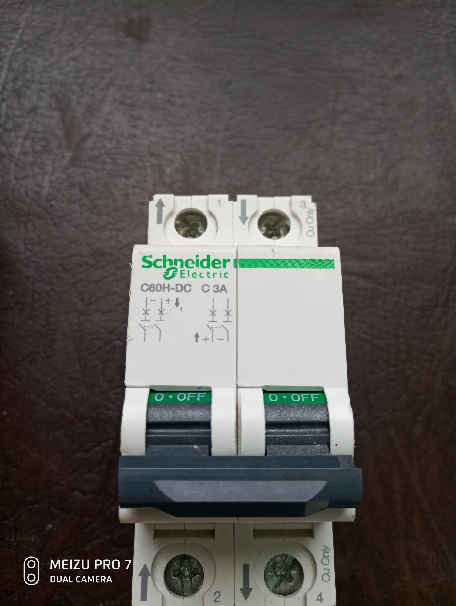 Автоматический выключатель Schneider Electric A9N61523 Acti9 C60H-DC,